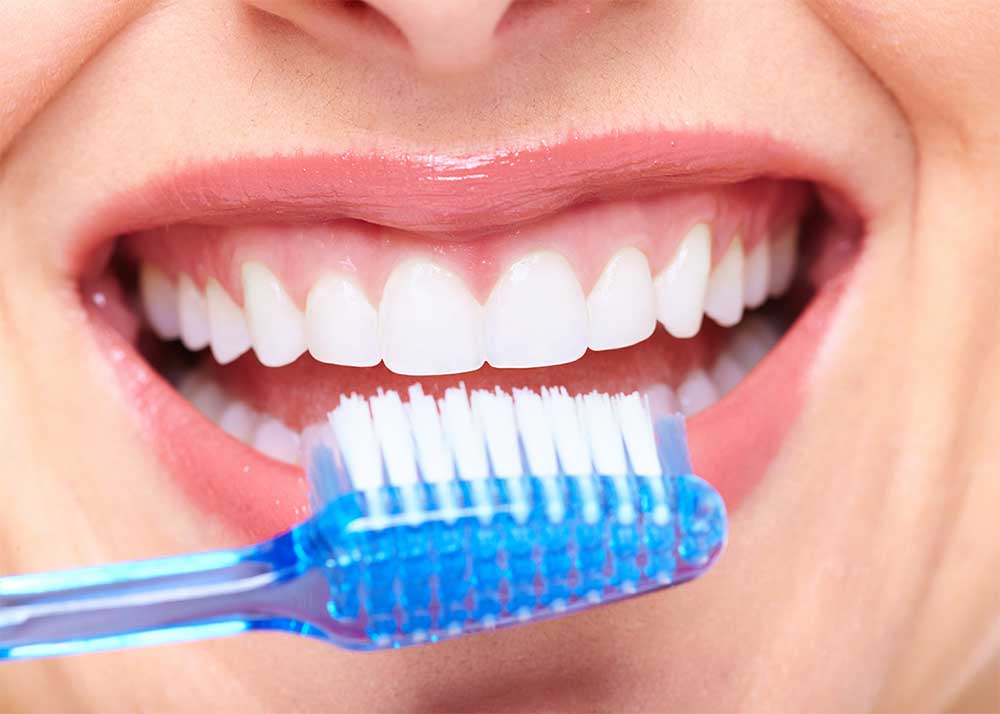 Clínica Dental Vallecas os informa sobre las técnicas más eficaces para el cepillado de los dientes