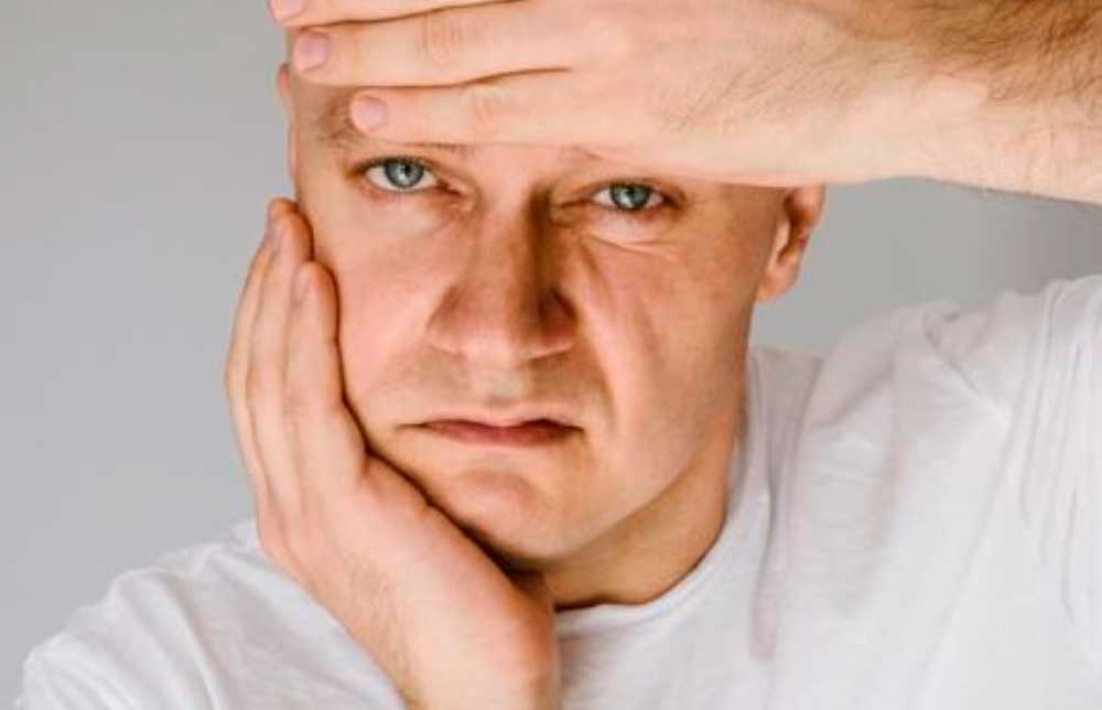 El estrés puede provocar trastornos en nuestra boca: caries, herpes, gingivitis, periodontitis, bruxismo, etc.